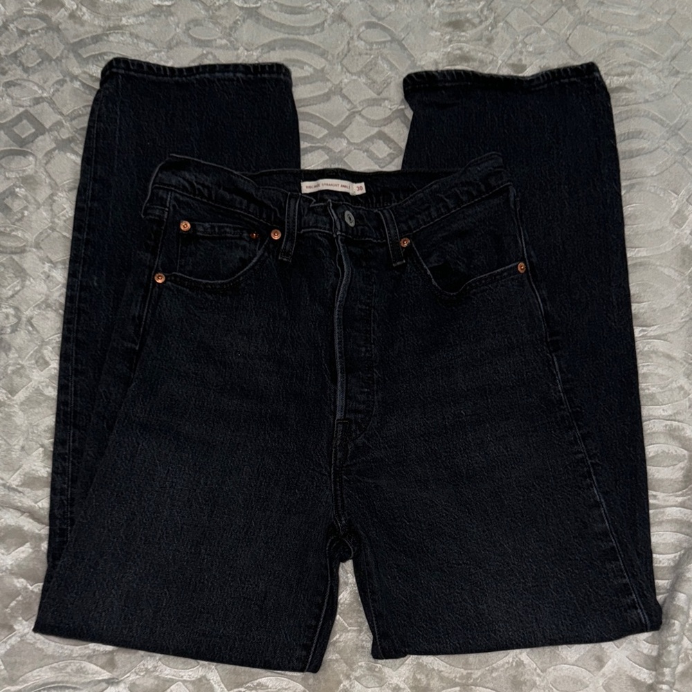 Levi's Women’s Black Straight Jeans